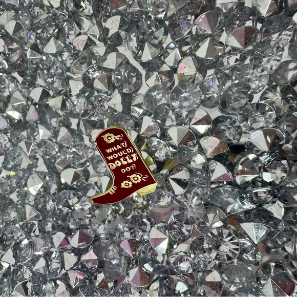 Pin π§· what would dolly do? Cowgirl boots cowboy boots pin red gold clip pin - Picture 3 of 5